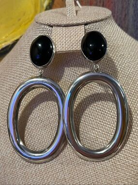 Vtg Polished .925 Silver Oval Drop Earrings with Black Onyx Cabochon